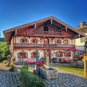 Erlebnis Schusterhäusl - Und Elegant. Samerberg